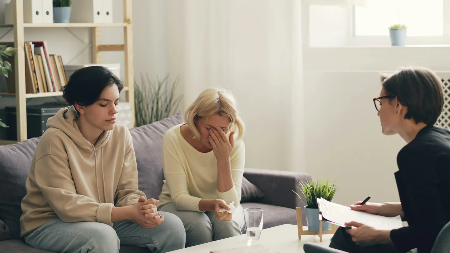 Écoute attentive entre deux personnes