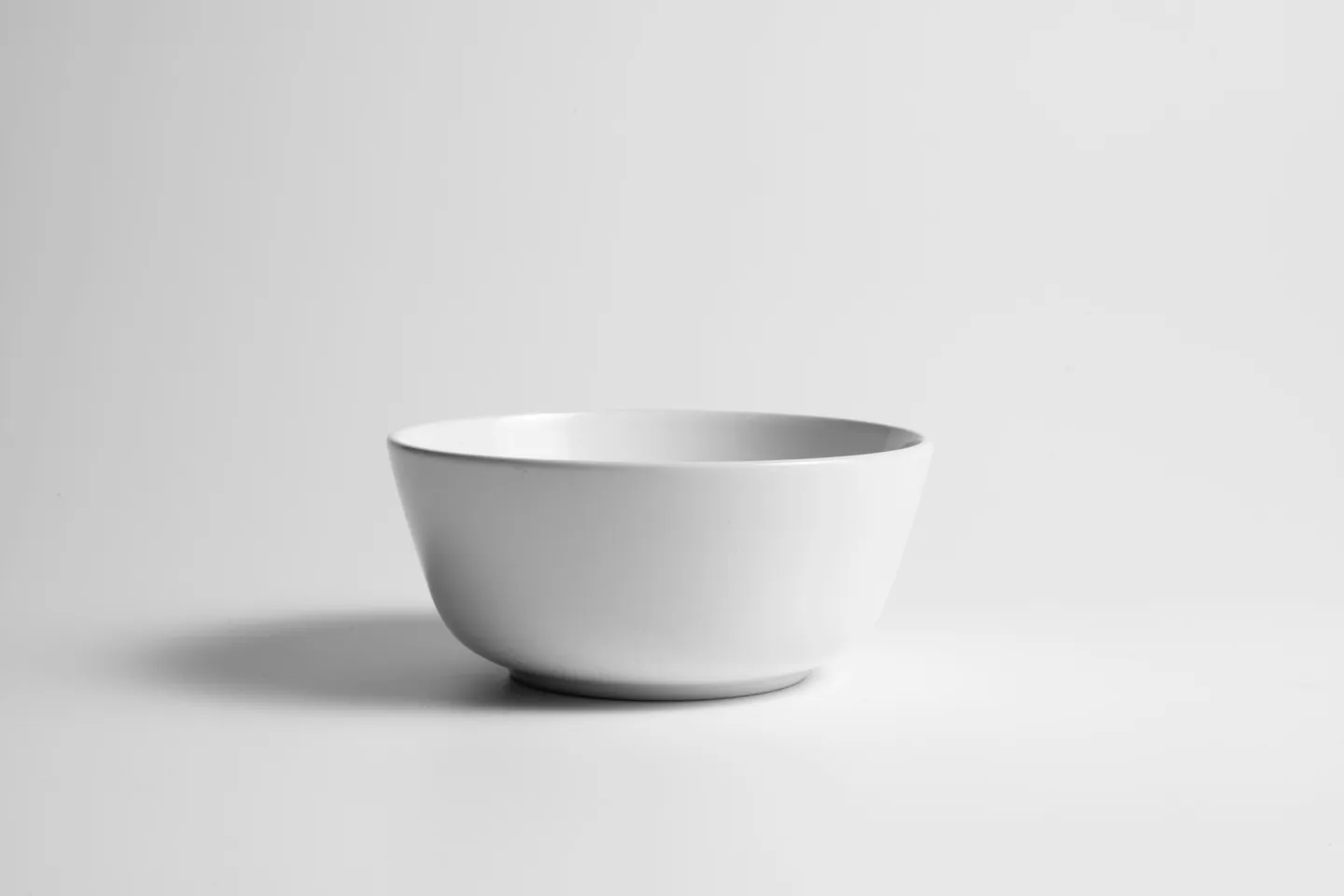Bol en céramique, ombre douce