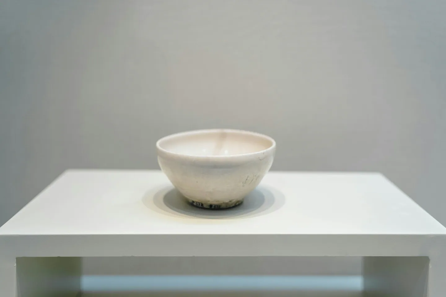Bol en céramique, ombre douce